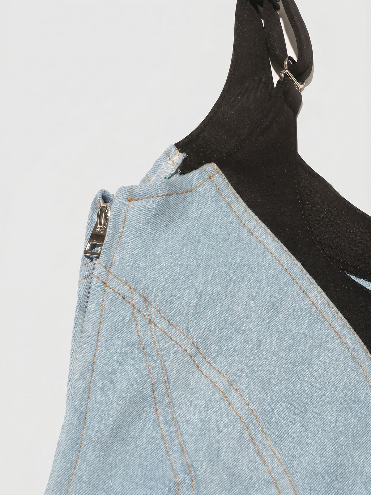 Asymmetrical Contrast Sleeveless Panel Denim Mini Dress - Light Blue